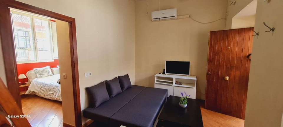 Communal lounge/ TV room, TV and multimedia