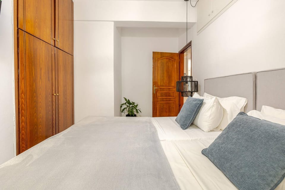 Bed, Bedroom, wardrobe