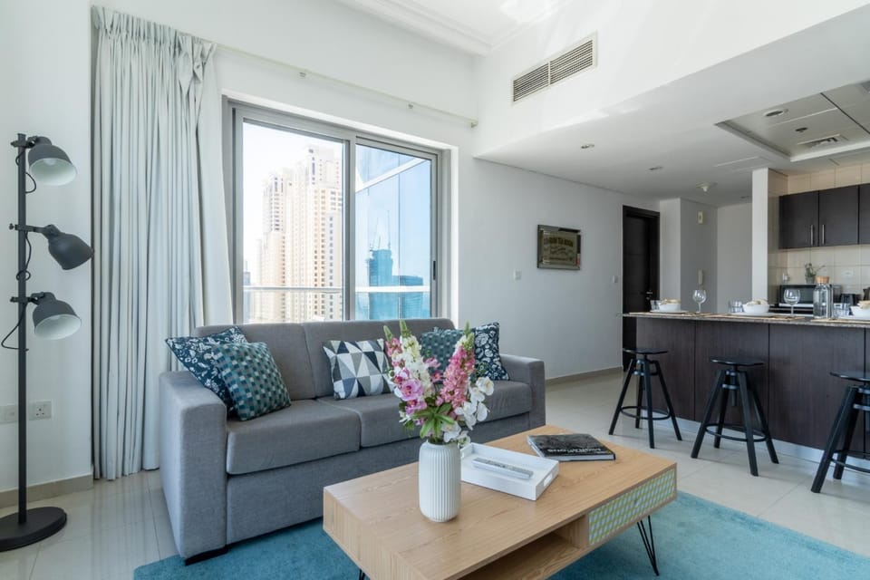 The Smart Concierge - Bay Central Apartment in Dubai