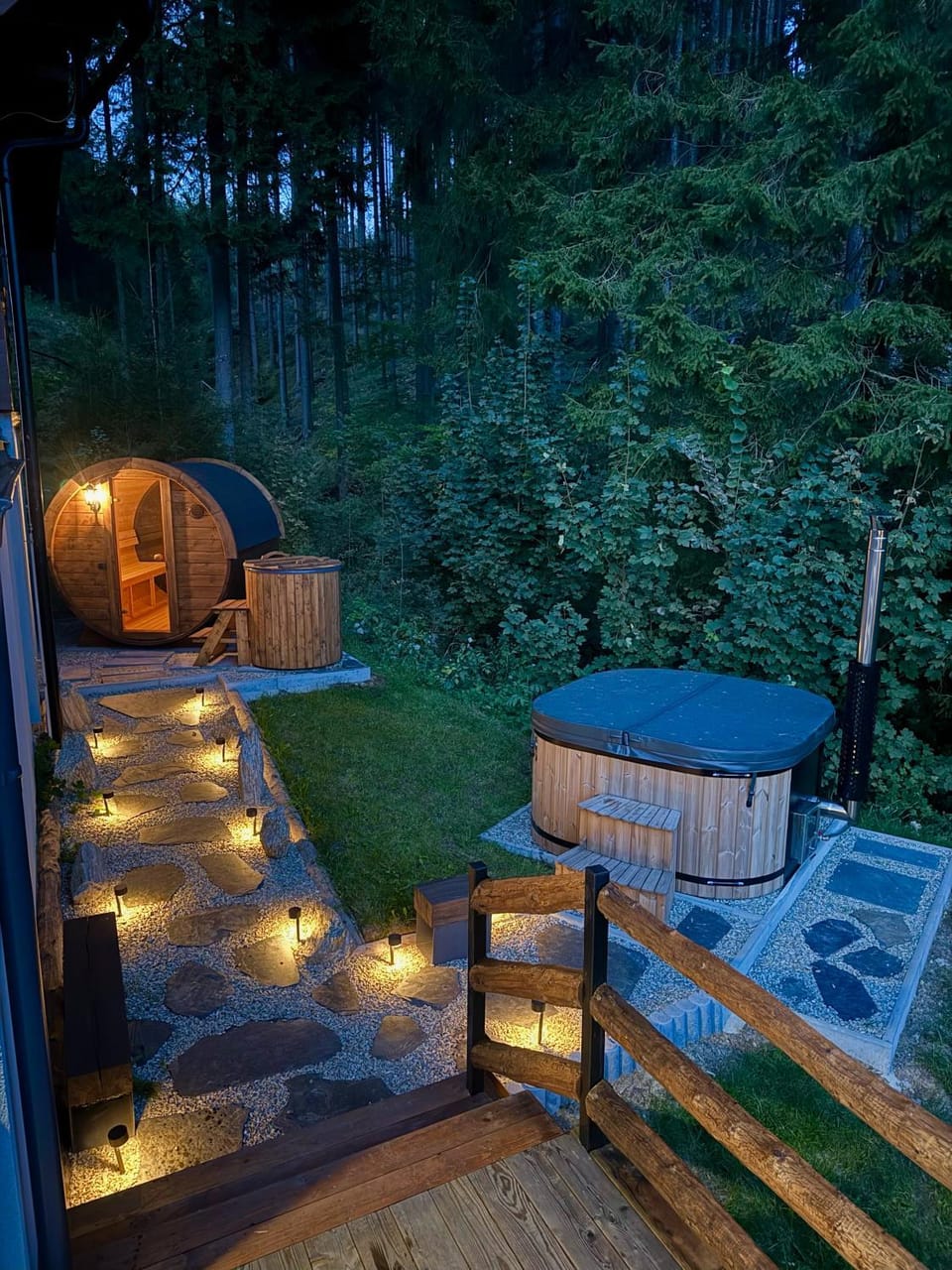 Chata na přehradě s vlastním wellness Villa in Slovakia