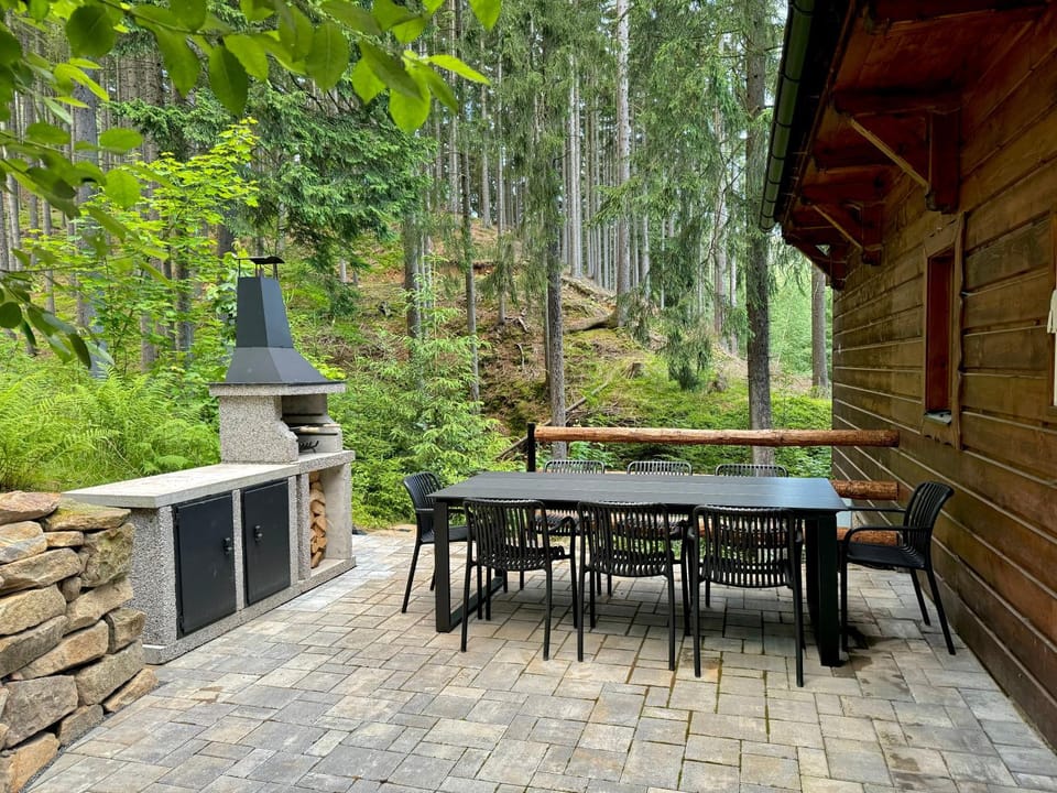 Chata na přehradě s vlastním wellness Villa in Slovakia