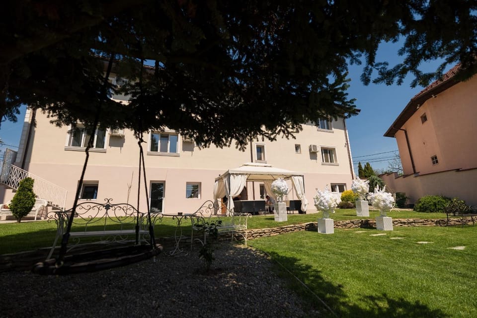 COCHET BOUTIQUE Hotel in Romania