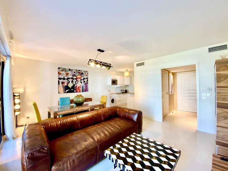Kitchen or kitchenette, Living room, Dining area, Garden view, Garden view