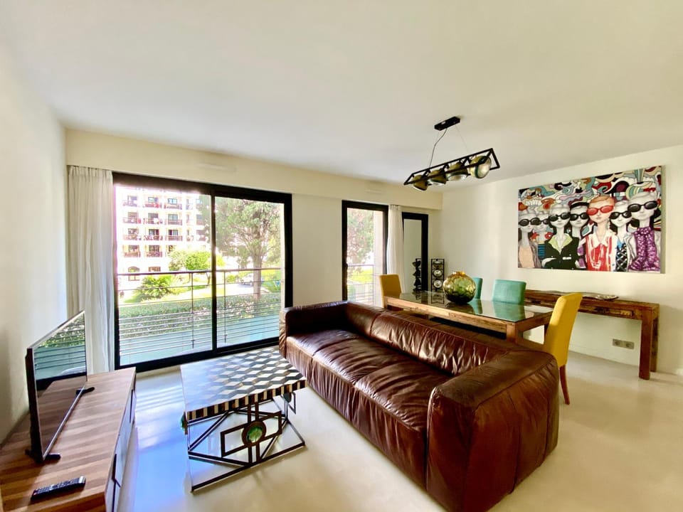 Living room, Dining area, Garden view, Garden view