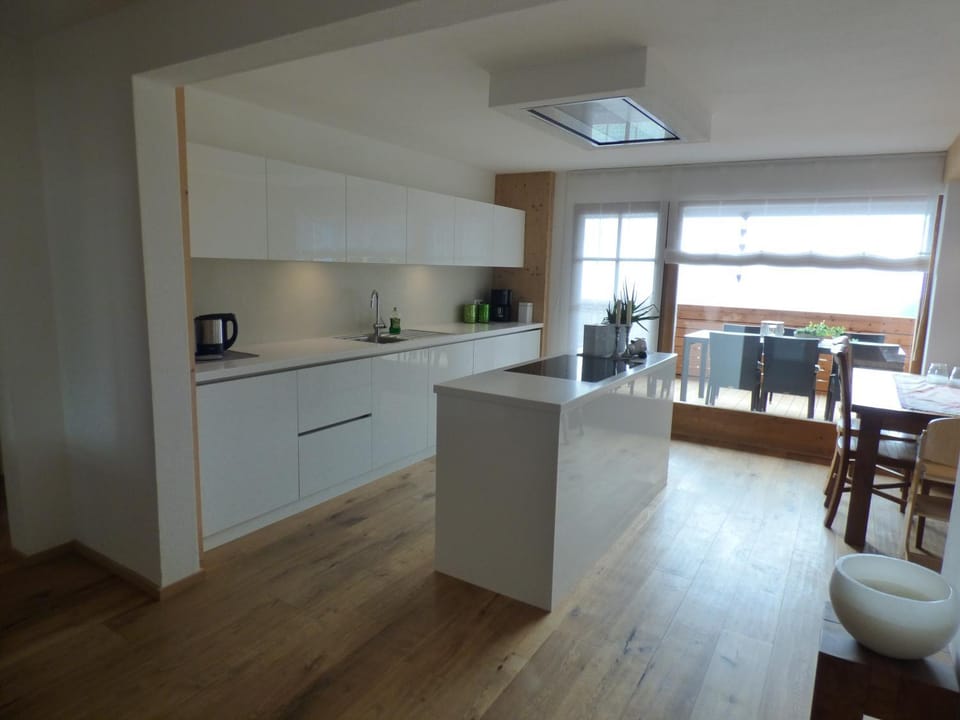 Property building, Kitchen or kitchenette, Living room
