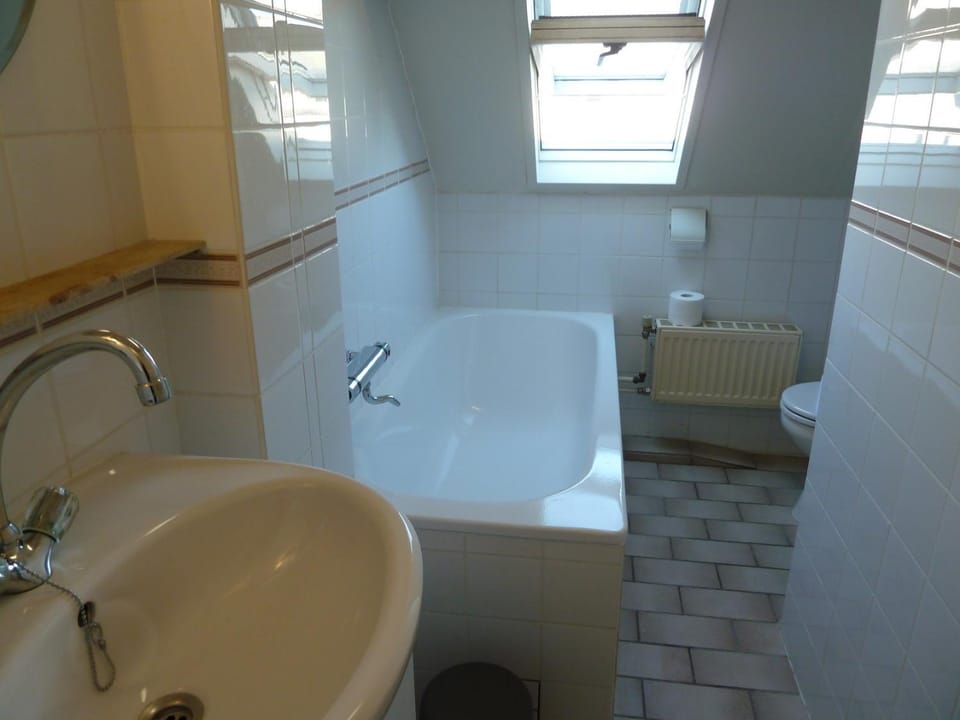 Bathroom, Bath