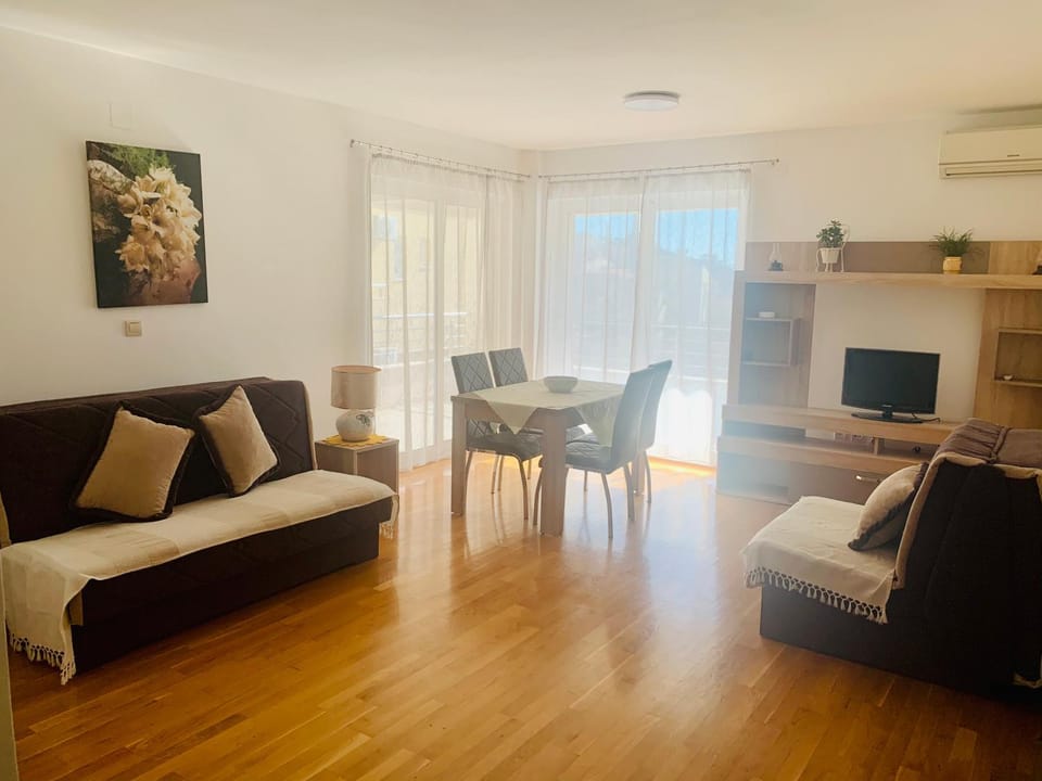 Sunday Apartment Petrovac Apartment in Budva Municipality