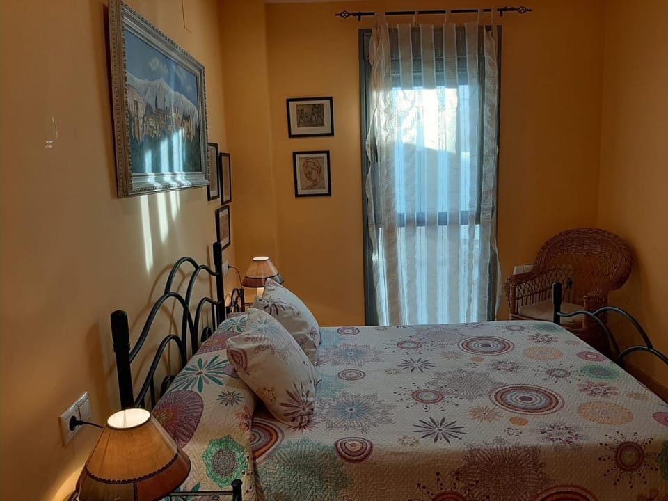 Bed, Photo of the whole room