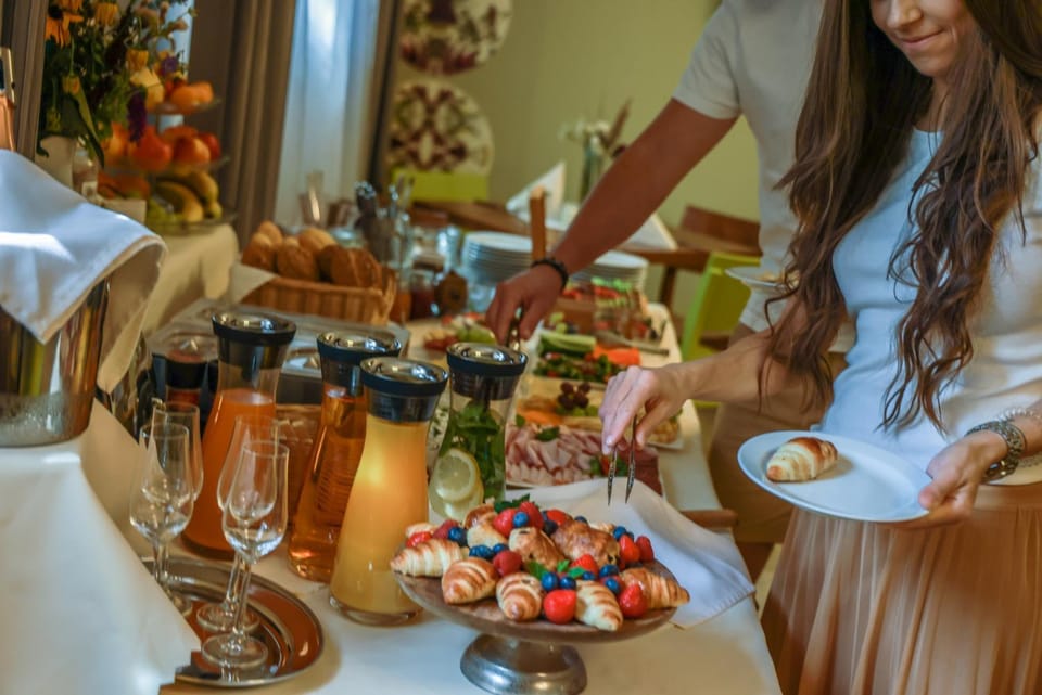 Food and drinks, Food, Breakfast, Buffet breakfast