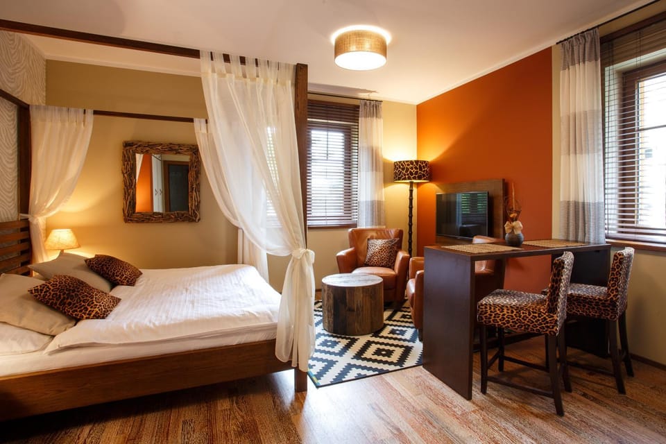 Bed, Bedroom, air conditioner