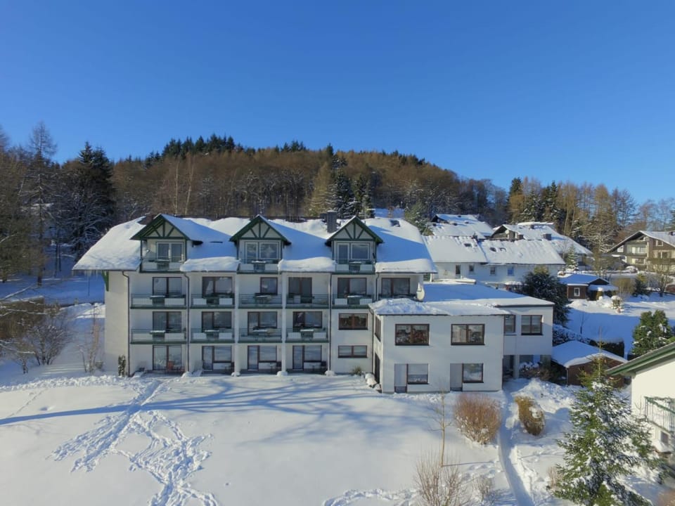 Property building, Winter