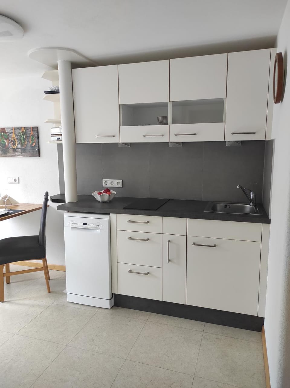 Kitchen or kitchenette
