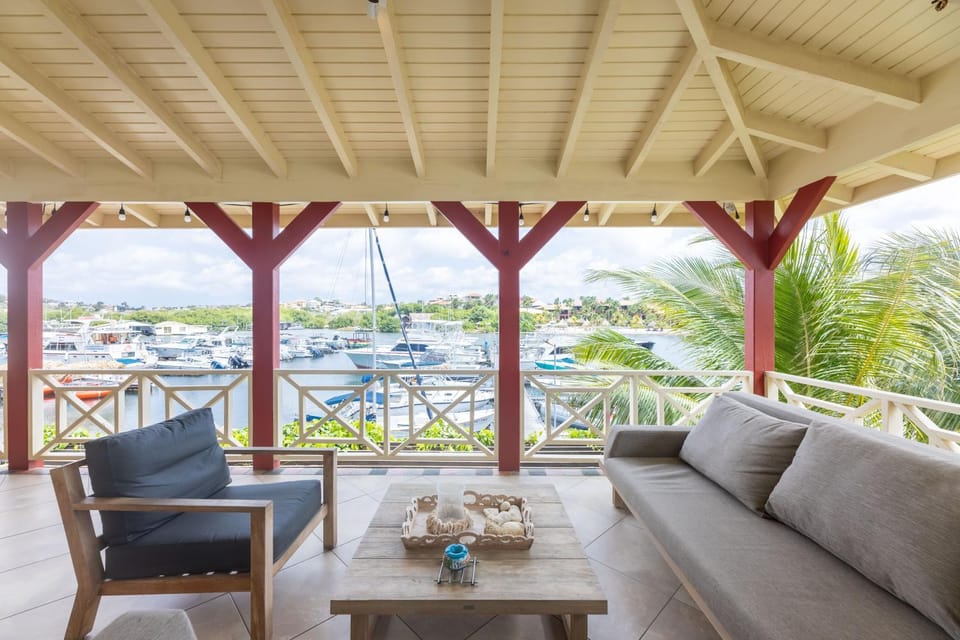 Patio, Day, Seating area, Garden view