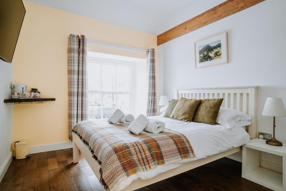The Greyhound Inn Warslow Inn in Staffordshire Moorlands District