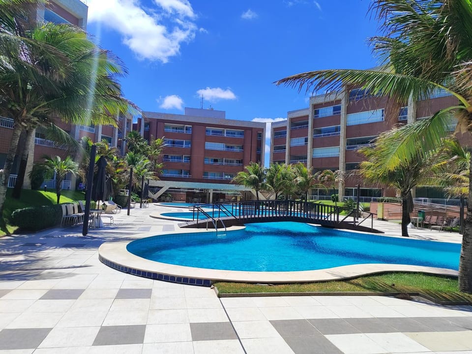 Apartamento em Condomínio Resort vizinho ao Beach Park Apartment in State of Ceará