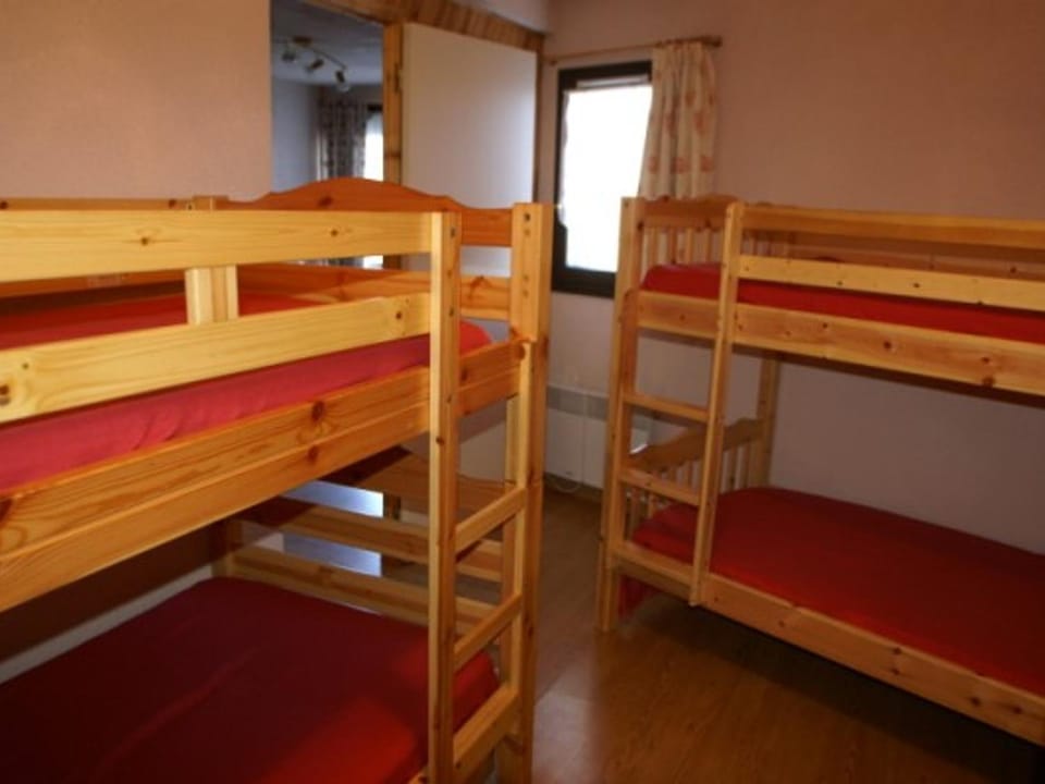 3 pièces au pied des pistes avec balcon et lit double - FR-1-557-79 Apartment in Auvergne-Rhône-Alpes