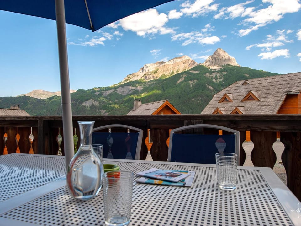 Chalet moderne de montagne à Pra Loup avec 3 chambres - FR-1-165A-47 Chalet in Uvernet-Fours