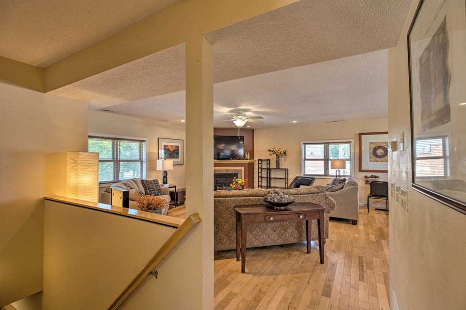 Downtown Yankton Apartment w/ Patio & River View! Apartment in Yankton