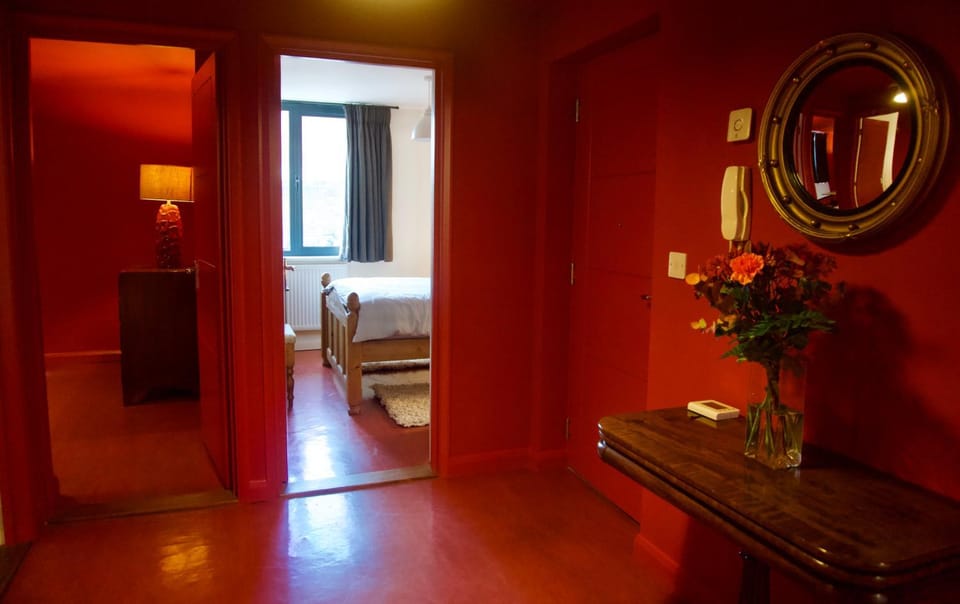 Stunning Apartment with Courtyard Near The Waterfront Ipswich Apartment in Ipswich