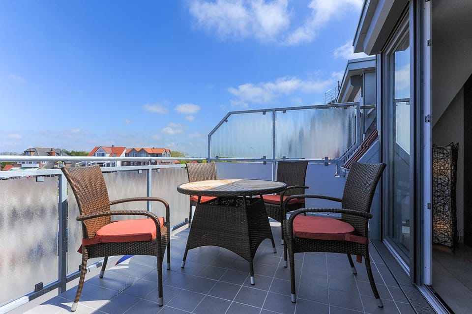 Property building, Balcony/Terrace