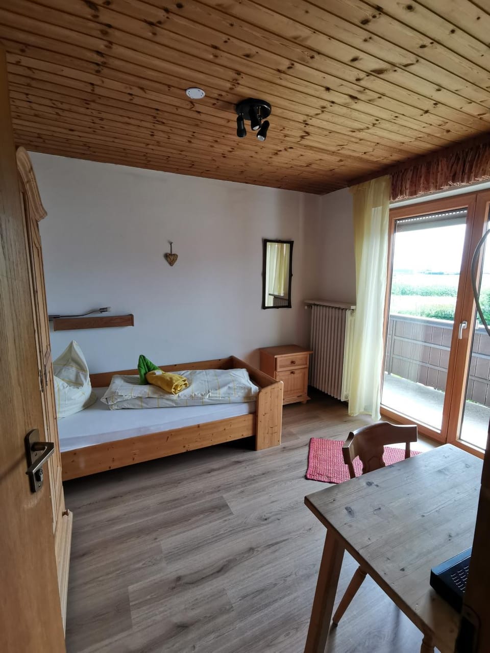 Photo of the whole room