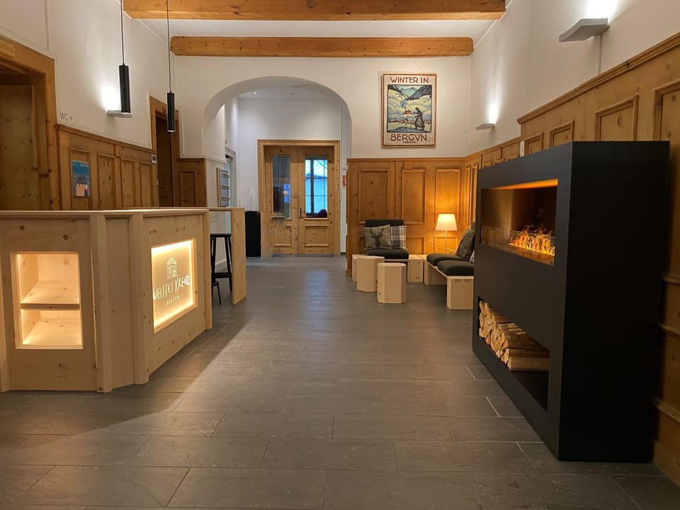 Lobby or reception, Seating area