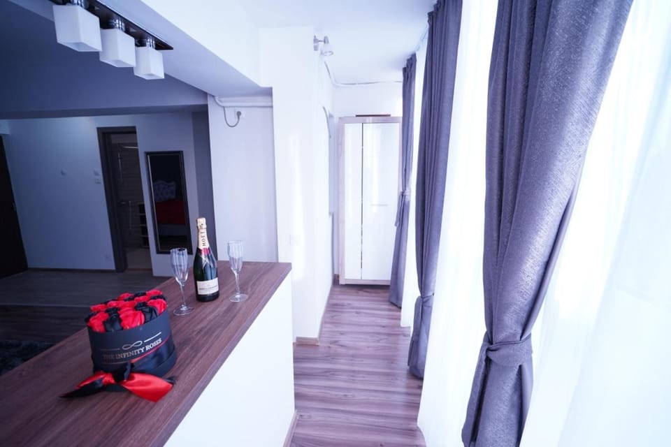 Balcony/Terrace, Drinks