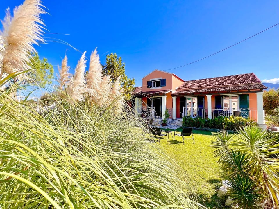 Property building, Garden