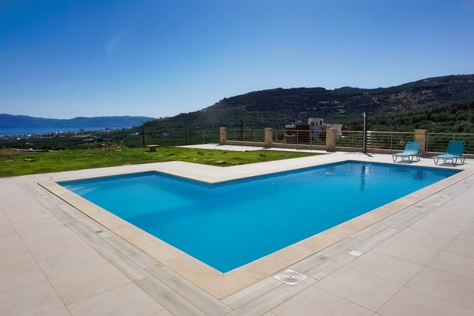 Villa Stylianos retreat Villa in Crete