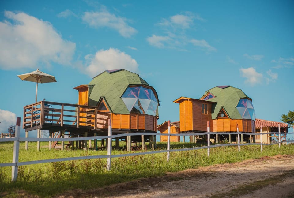 Hotel Reserva Campestre LA CABAÑA GLAMPING Campground/ 
RV Resort in Santander, Colombia