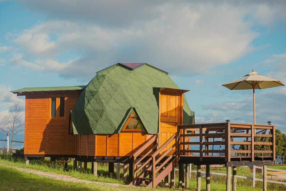 Hotel Reserva Campestre LA CABAÑA GLAMPING Campground/ 
RV Resort in Santander, Colombia