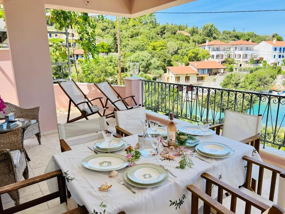 Paradise House Apart2, 5min walking distance to Fiskardo center Apartment in Fiskardo