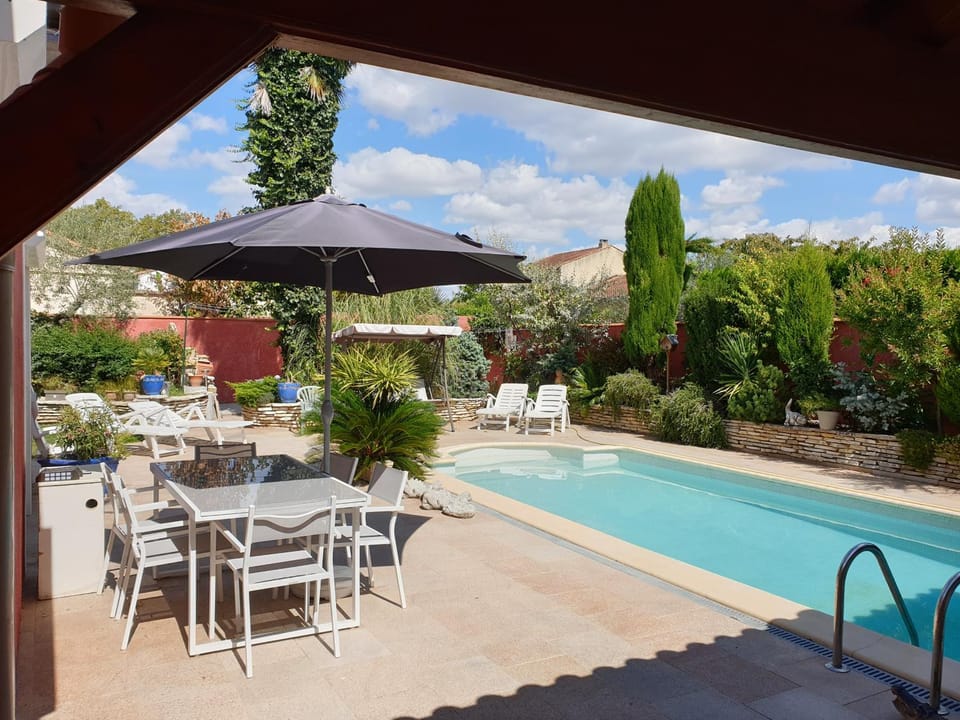 Patio, Garden, Garden view, Pool view, Swimming pool, Swimming pool, sunbed