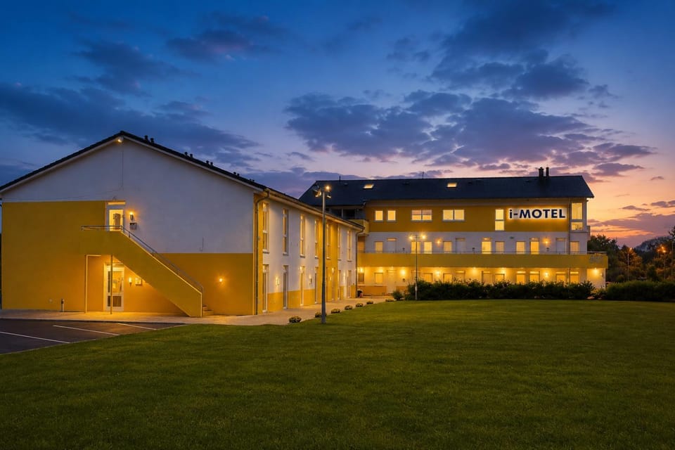 Property building, Night