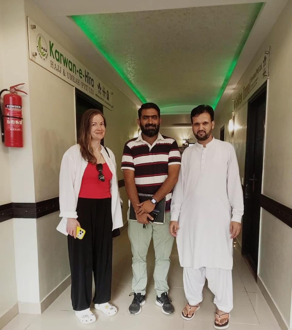 Hira Guest House Bed and Breakfast in Karachi