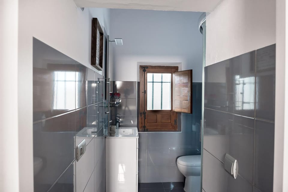 Property building, Bathroom