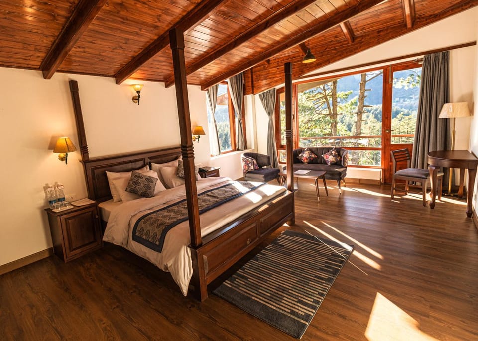 Seating area, Bedroom