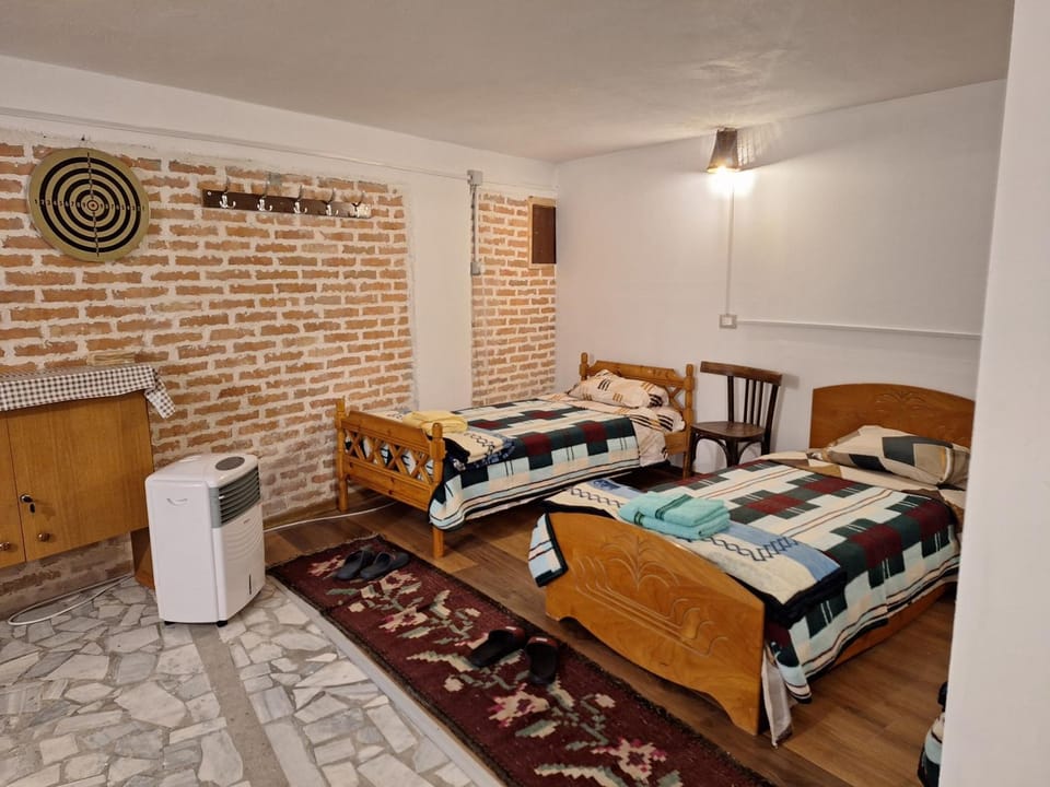 Bed, Photo of the whole room, Bedroom, air conditioner