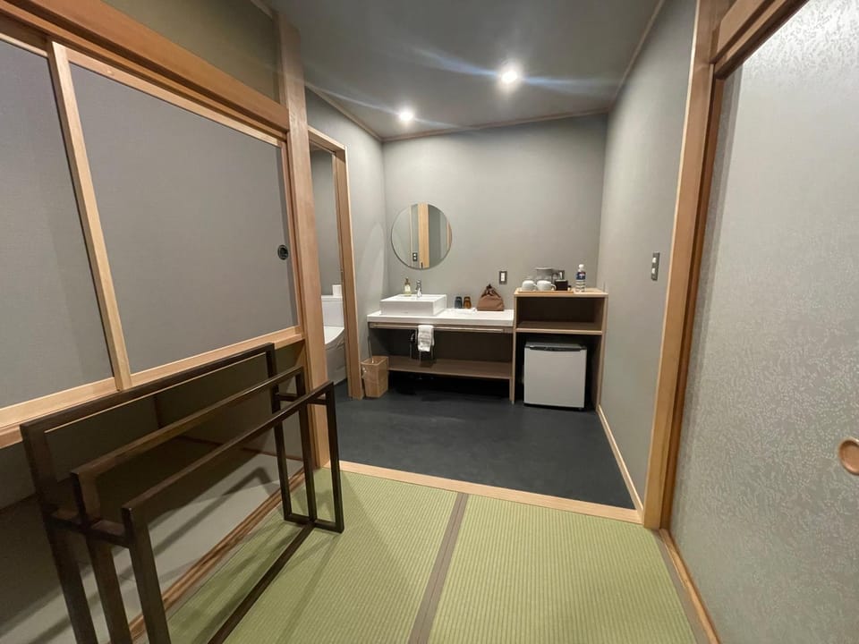 Kusatsu Onsen Kusatsu Hotel1913 Ryokan in Nagano Prefecture