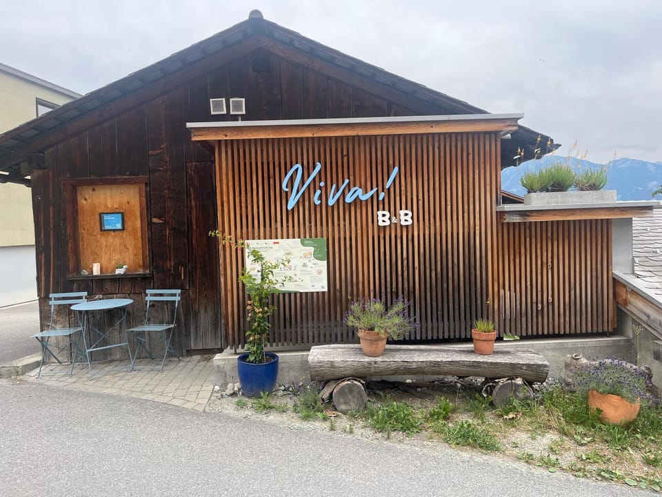 ViVa B&B Urmein Bed and Breakfast in Canton of Grisons
