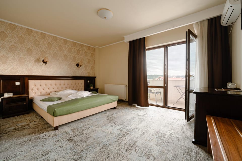 Curtea Bizantina Bed and Breakfast in Romania