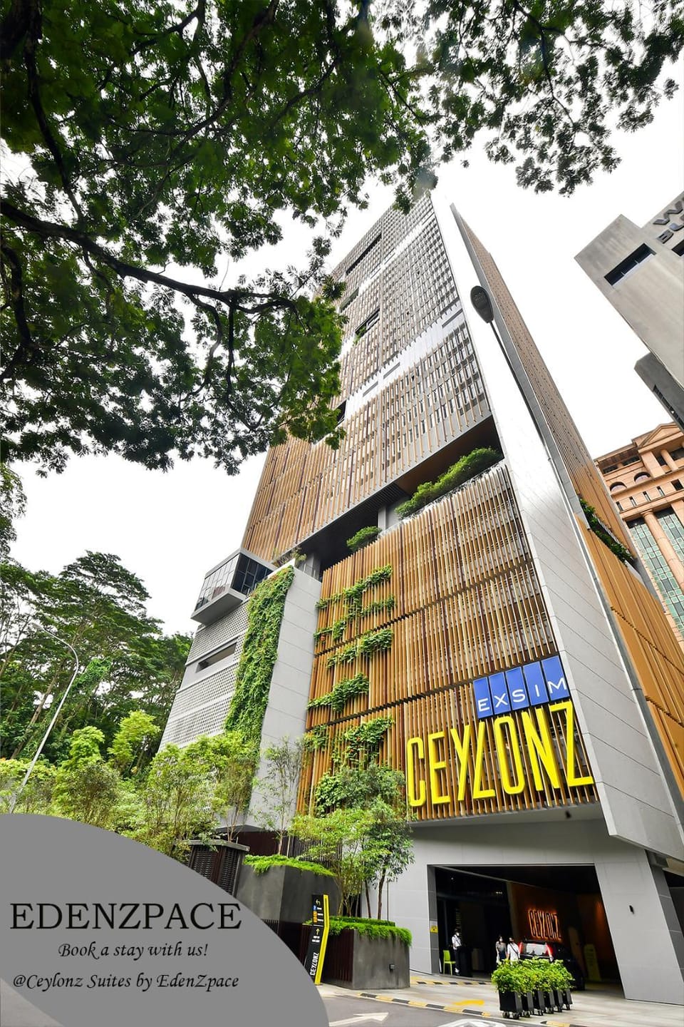 Property building, Facade/entrance, Property logo or sign