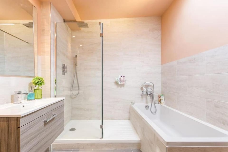 Shower, Bathroom, Bath
