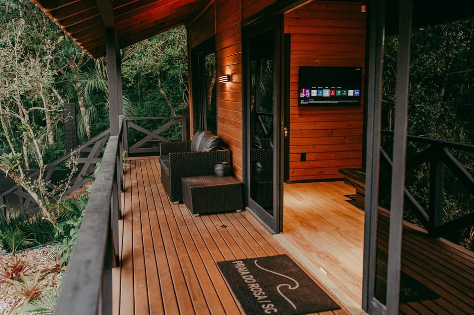 Casa Praia do Rosa House in Imbituba