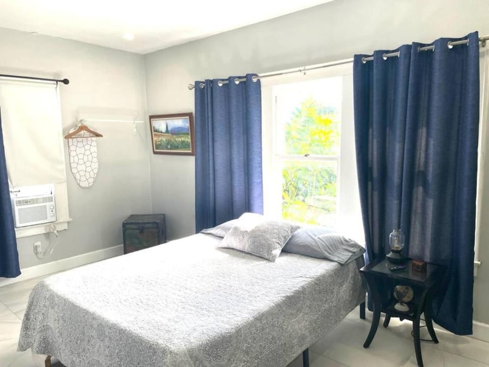 Sunny and Charming Suite next to MIA Vacation rental in Miami