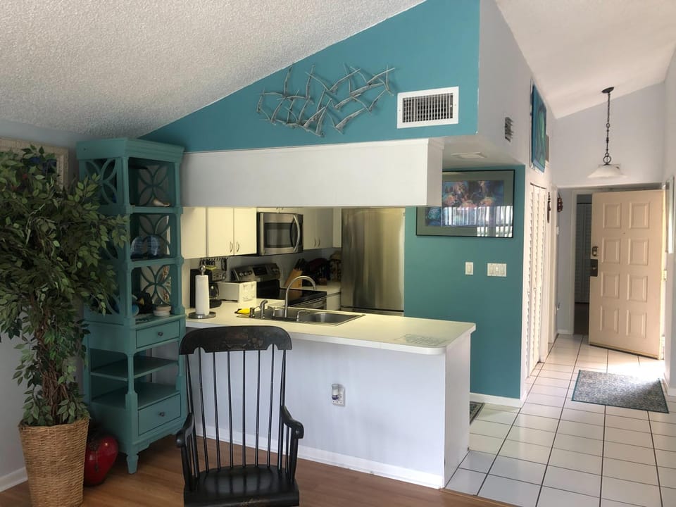 Coffee/tea facilities, Kitchen or kitchenette, minibar