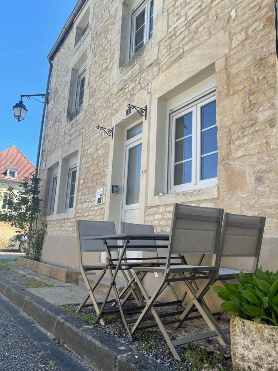 Property building, Patio, Facade/entrance