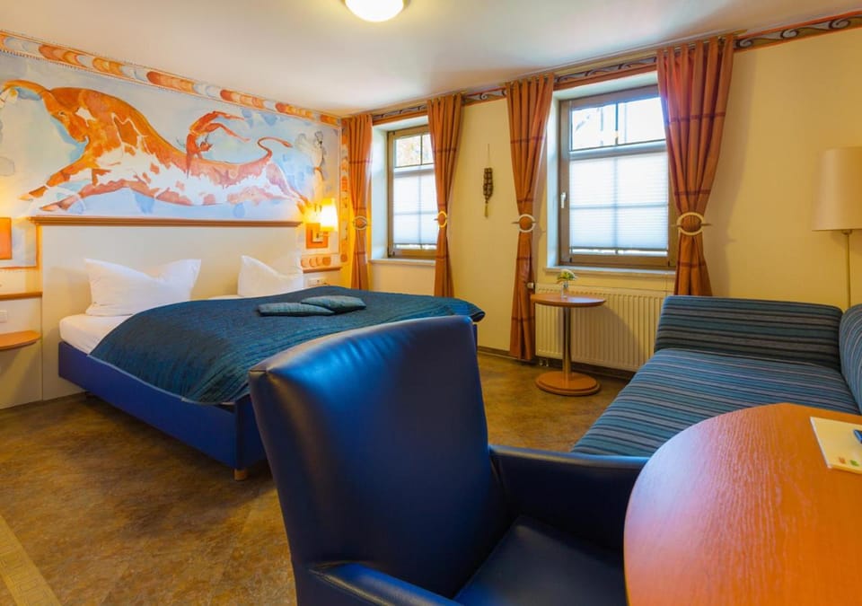 Photo of the whole room, Seating area, Bedroom