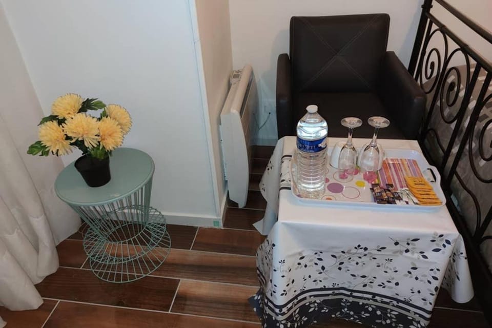 Bel Appart entre Paris et Dysney équipé (Ref:KL0) Apartment in Gagny