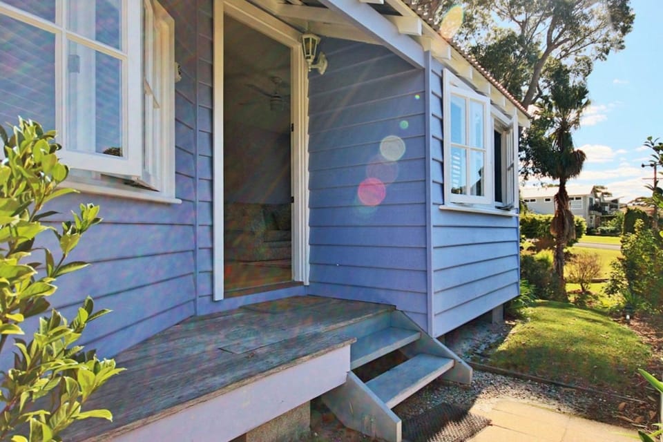 Cottage 1 Hyams Beach Seaside Cottages House in Vincentia